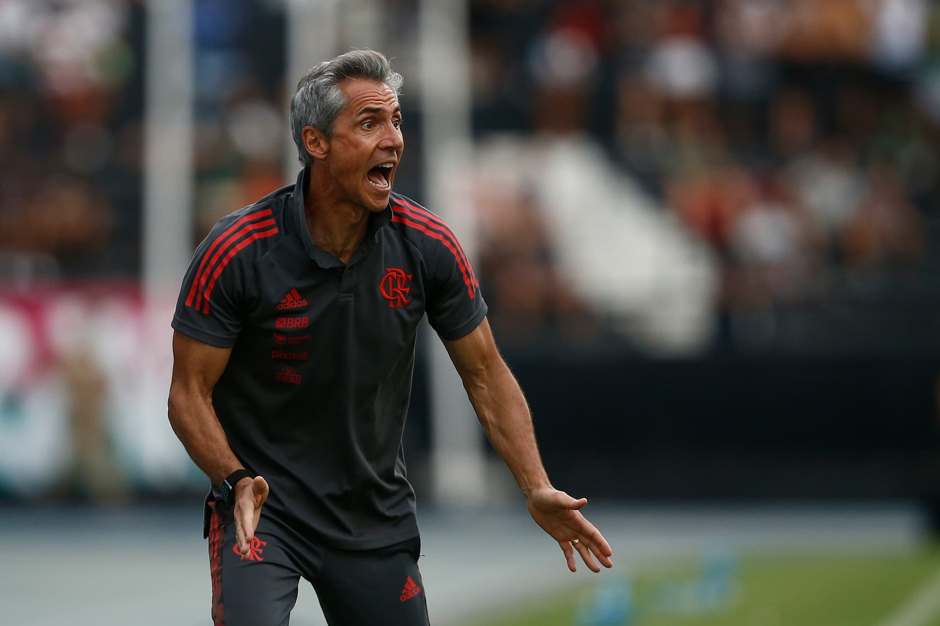 Jogador se destacou e se tornou peça fundamental na defesa do Mengão