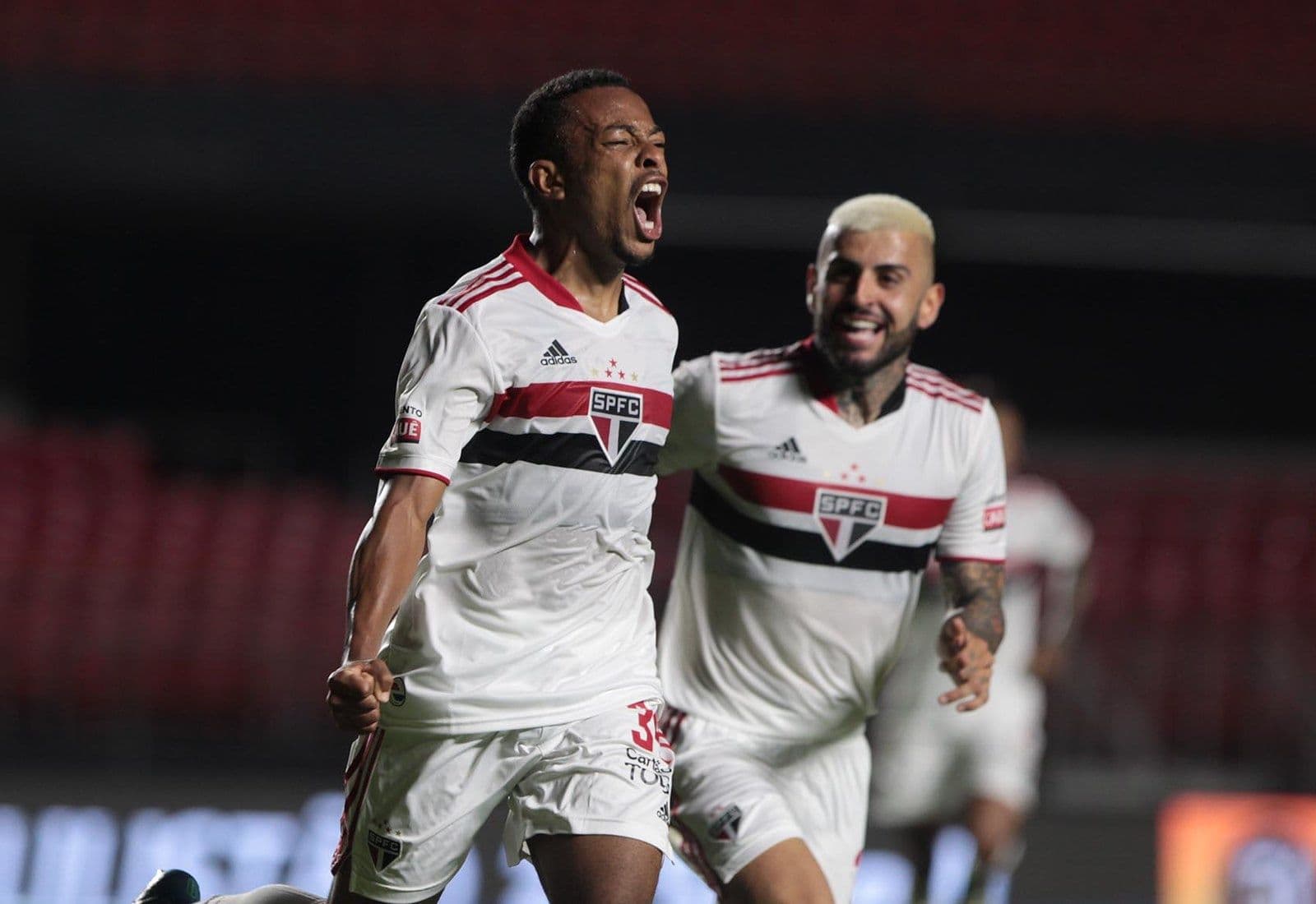 Jogador será substituto de Welington em caso de saída