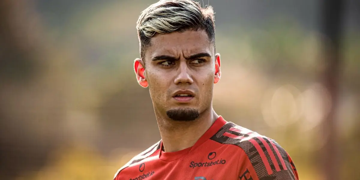 Jogador tem atraído olhares de seu ex-clube com as boas atuações no Flamengo