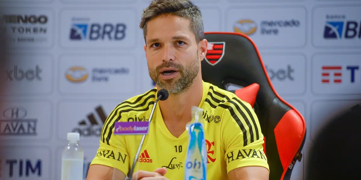 Jogador tem sido criticado pela torcida por suas atuações dentro de campo