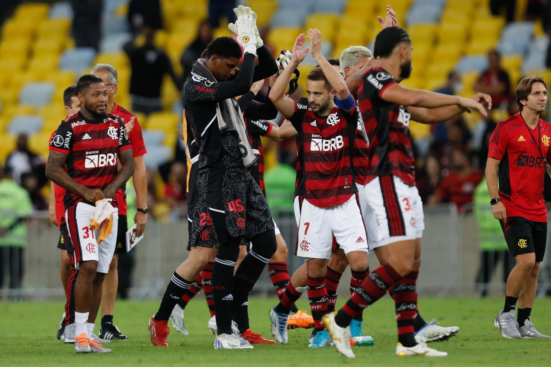 Jogador teve grande destaque no Mengão e no tricolor