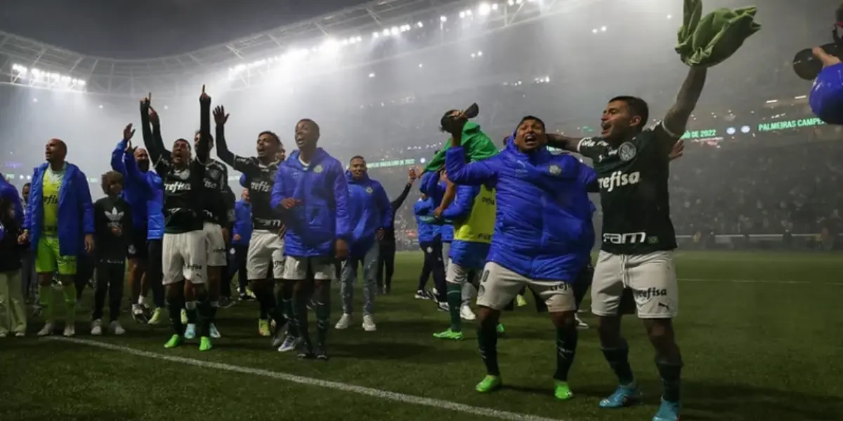 Jogador teve passagem com a camisa alvinegra e faz falta no clube até hoje