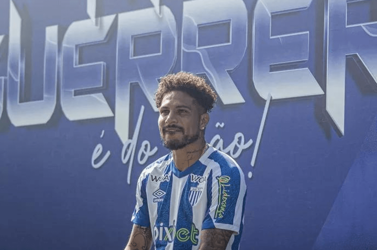 Jogador teve passagens por grandes clubes do Brasil, mas perde espaço com chegada do peruano
