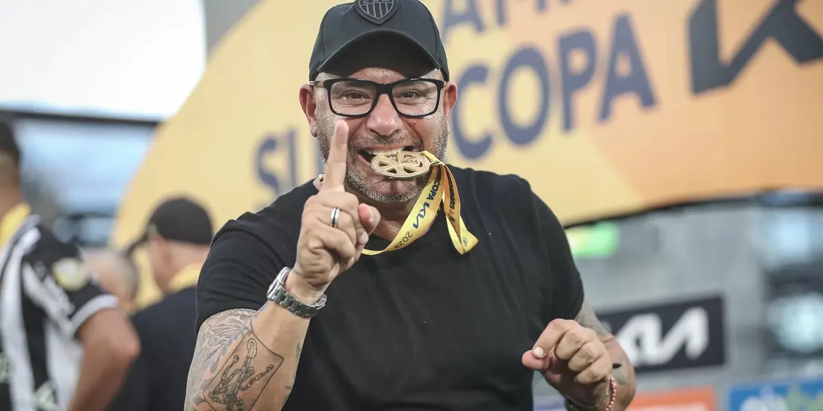 Jogador tinha contrato com clube francês