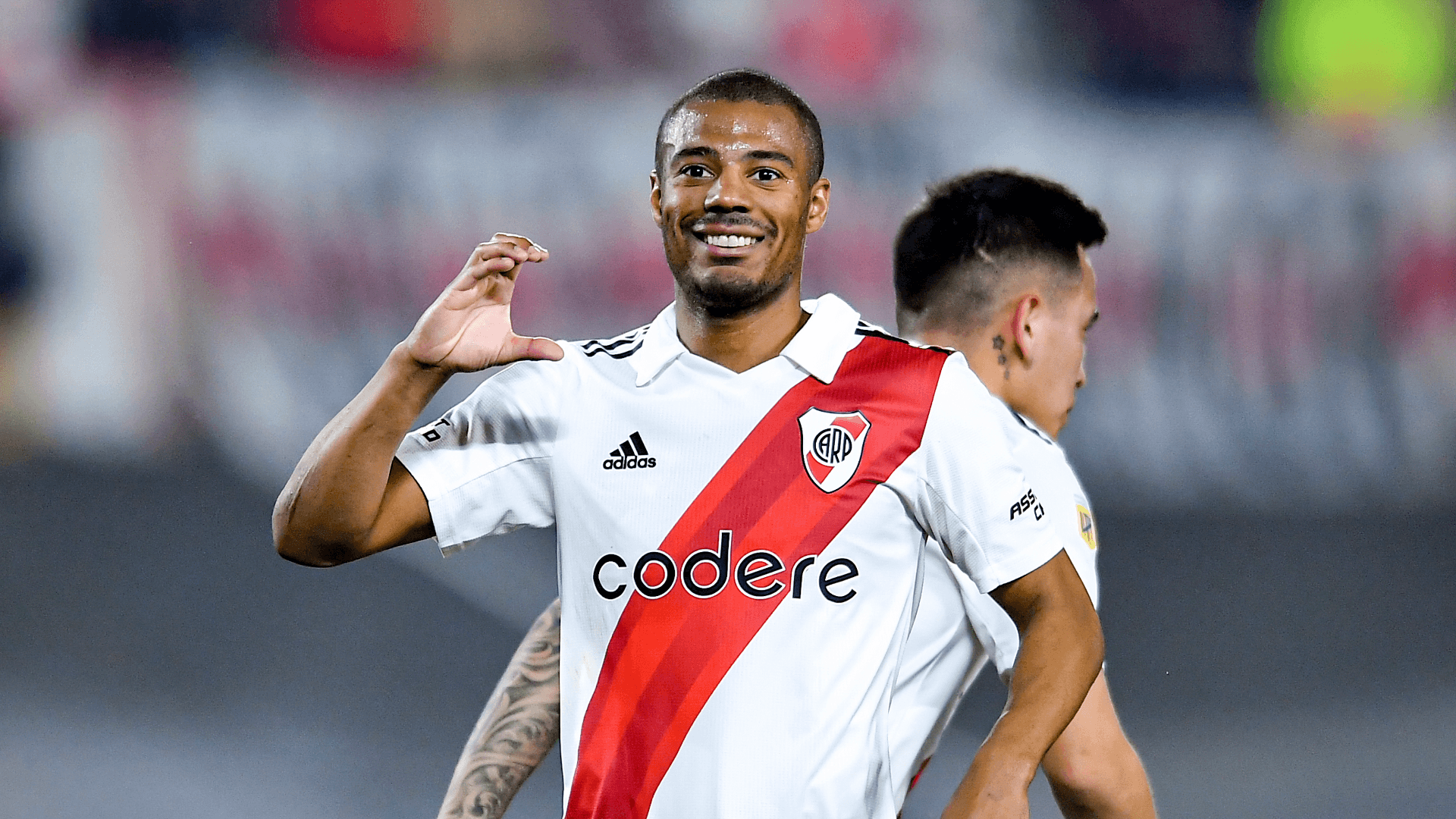 Jogador uruguaio pode sair de graça do River Plate