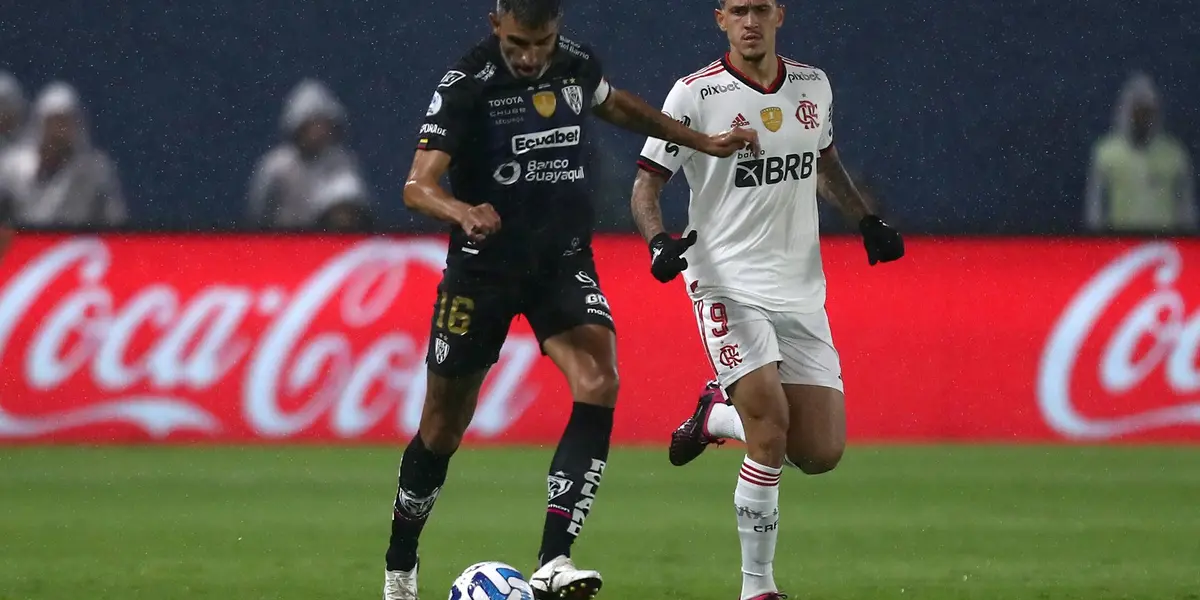 Jogador vem se destacando na decisão da Recopa Sul-Americana