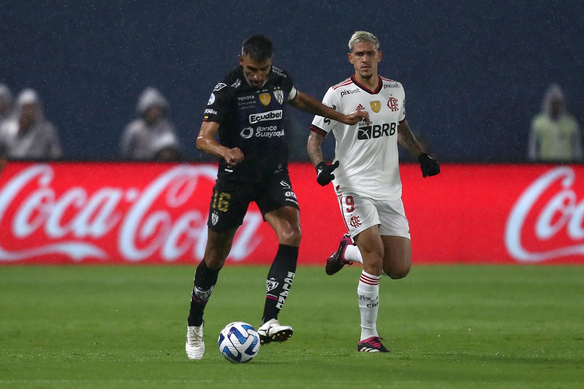Jogador vem se destacando na decisão da Recopa Sul-Americana