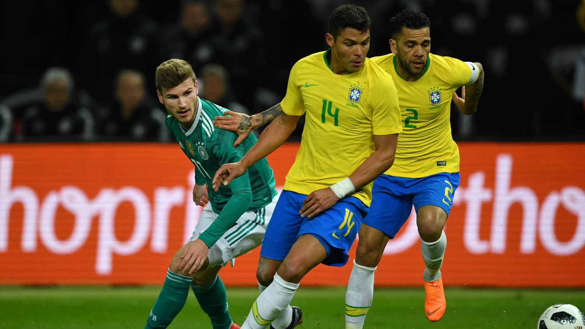 Jogador veterano pede passagem e encanta com atuação de gala no Mineirão