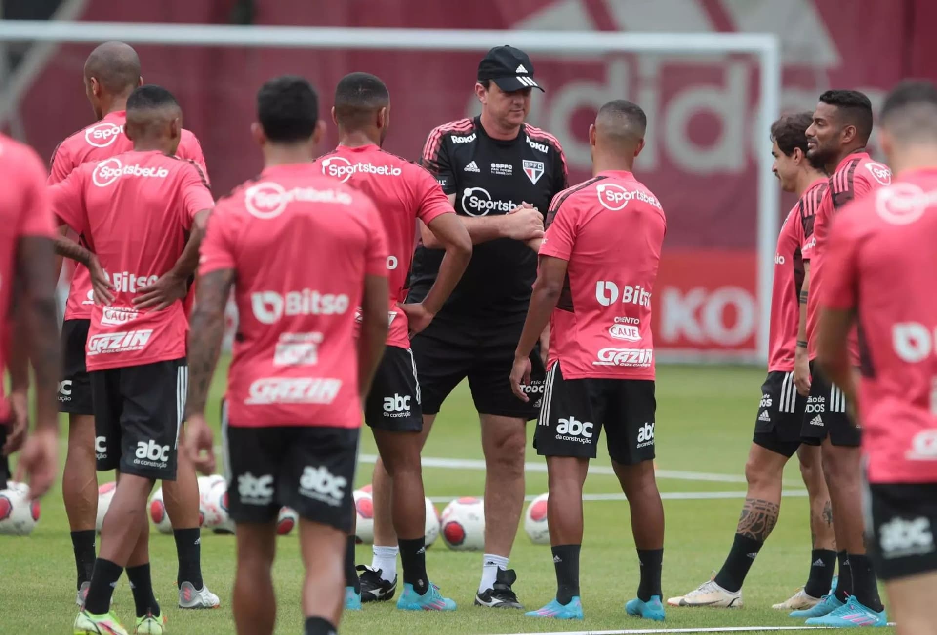 Jogador vive contestado no SPFC