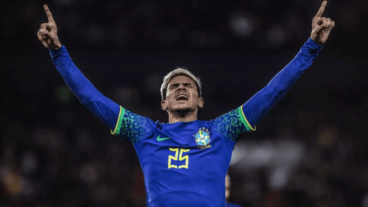 Jogador voltou a deixar a sua marca na Copa do Mundo e ajudou o Brasil a se classificar