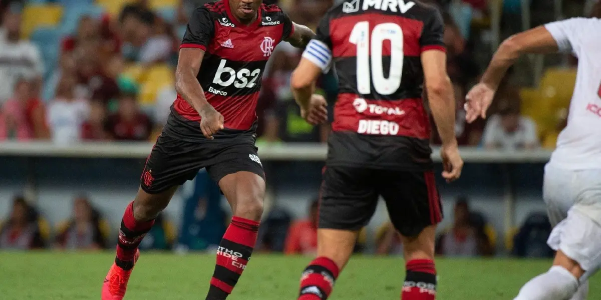 JogadorEl jugador pasó de cuestionado a exaltado por la afición del Flamengofoi de contestado para exaltado pela torcida do Flamengo