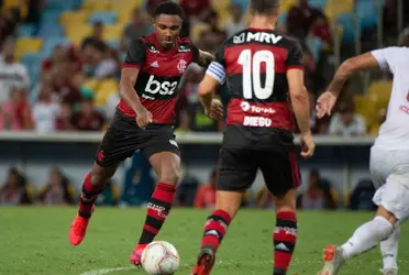JogadorEl jugador pasó de cuestionado a exaltado por la afición del Flamengofoi de contestado para exaltado pela torcida do Flamengo