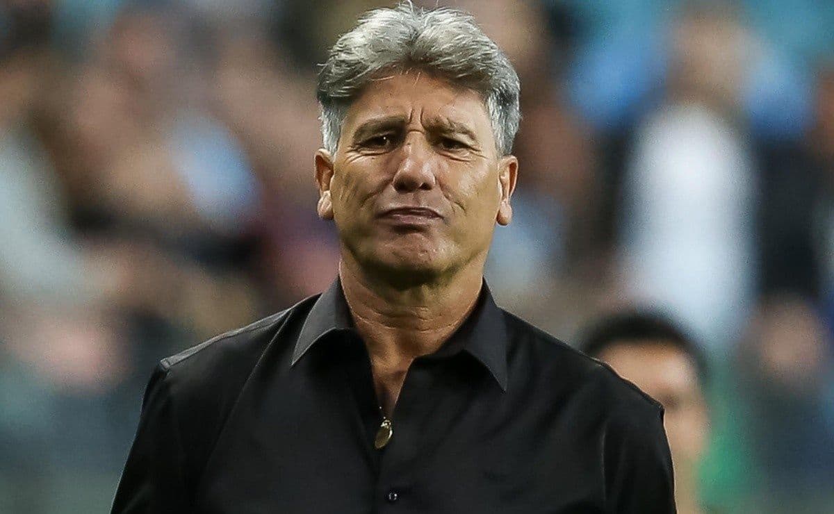 Jogadores deixarão o clube para dar lugar a novas contratações
