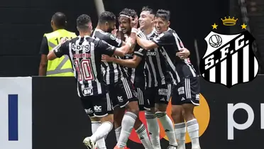 Jogadores do Atlético-MG comemoram gol
