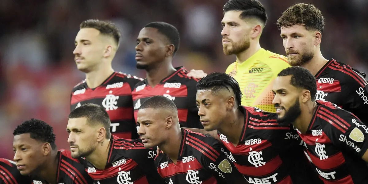Jogadores do Flamengo antes de partida pela Libertadores. Foto: Alexandre Loureiro/AGIF