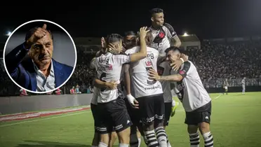 Jogadores do Vasco e Ramón Díaz