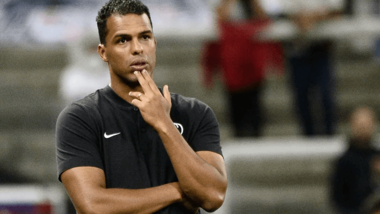Jogadores estão fora dos planos do novo técnico para a temporada 2023 do alvinegro