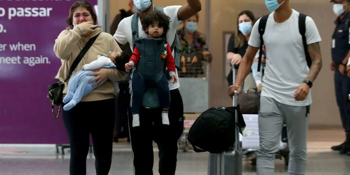 Jogadores poderam ter uma janela especial de transferências ainda este mês para seguirem trabalhando na temporada