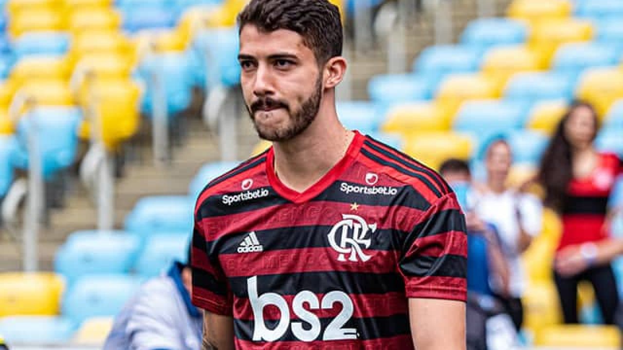 Jogadores vem sendo monitorados por clubes de fora do Brasil e podem deixar o rubro-negro nesta janela