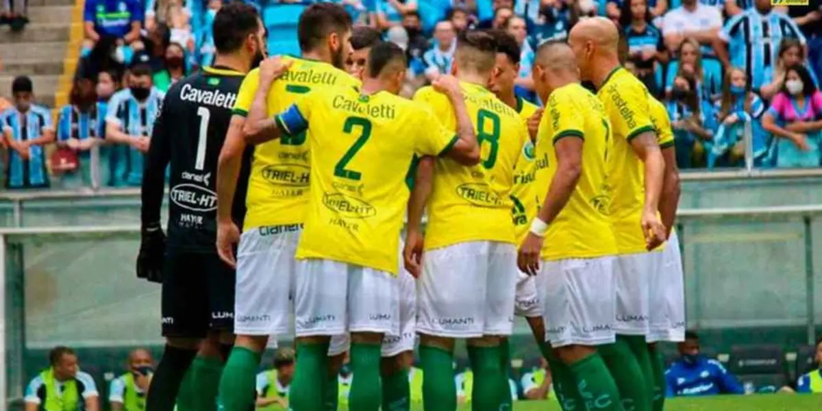 Jogo de ida na luta pela final do Gauchão