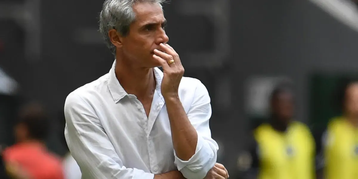 Jogo contra a Universidad Católica no Maracanã pode ser decisivo para Paulo Sousa; Flamengo monitora outros nomes