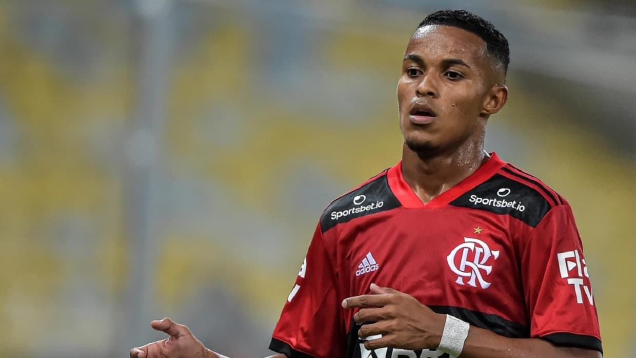 Joia do Flamengo ainda não conseguiu se firmar no profissional e pode ser emprestado