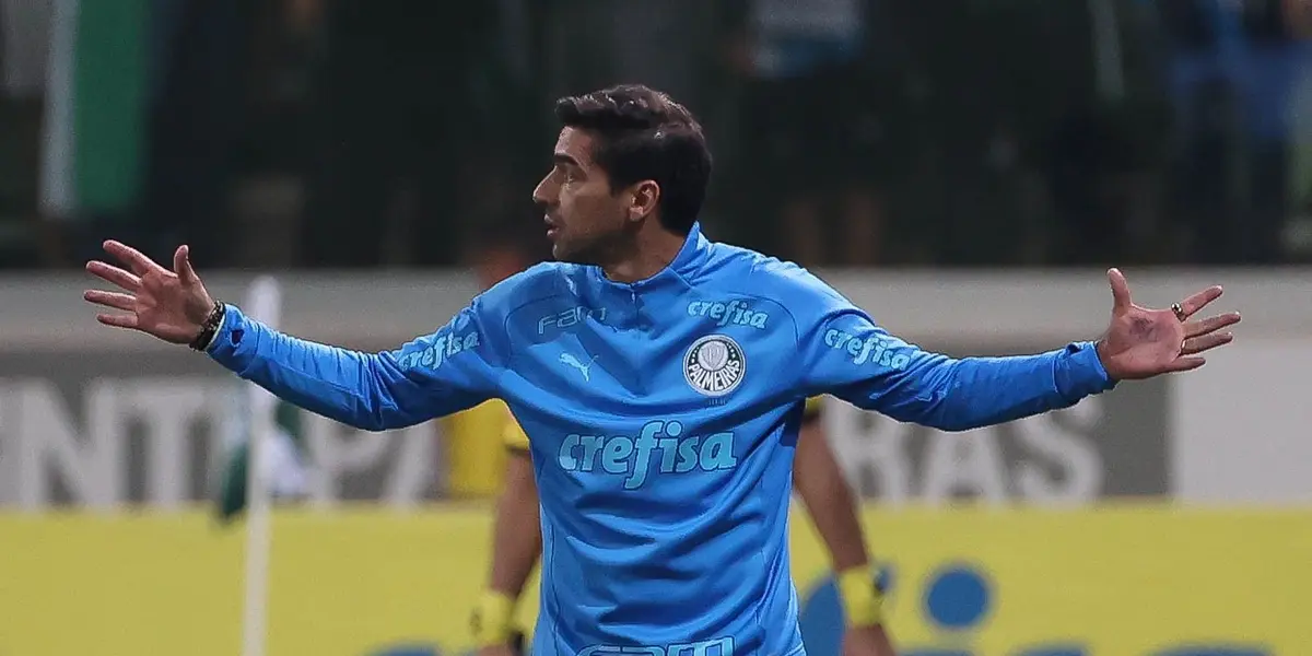 Joia palmeirense assinou seu primeiro contrato profissional