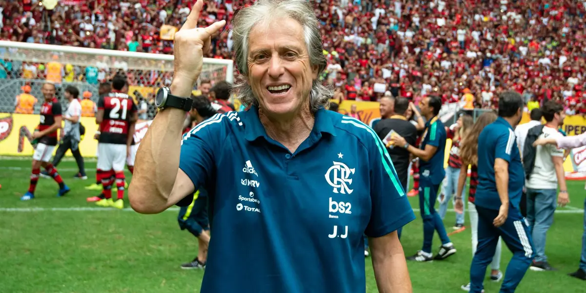 Jorge Jesus estaria de malas prontas para comandar o Flamengo em 2022, mesmo se Renato Portaluppi for campeão da Libertadores
