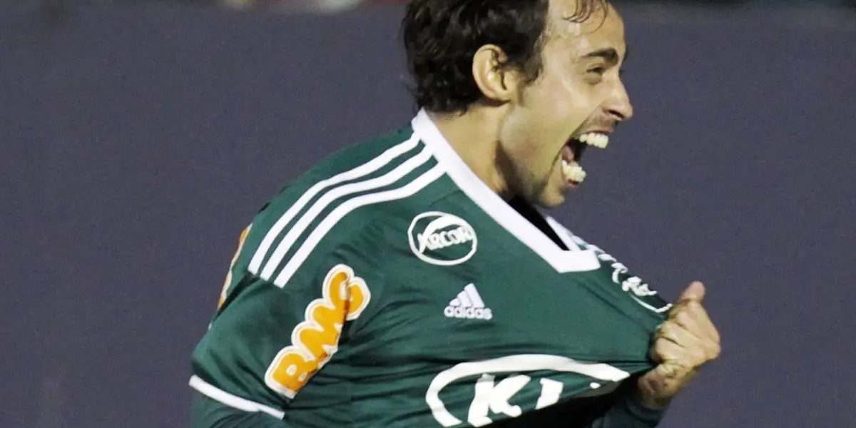 Jorge Valdivia está sem clube e tem sonho de se aposentar no Palmeiras e espera chance