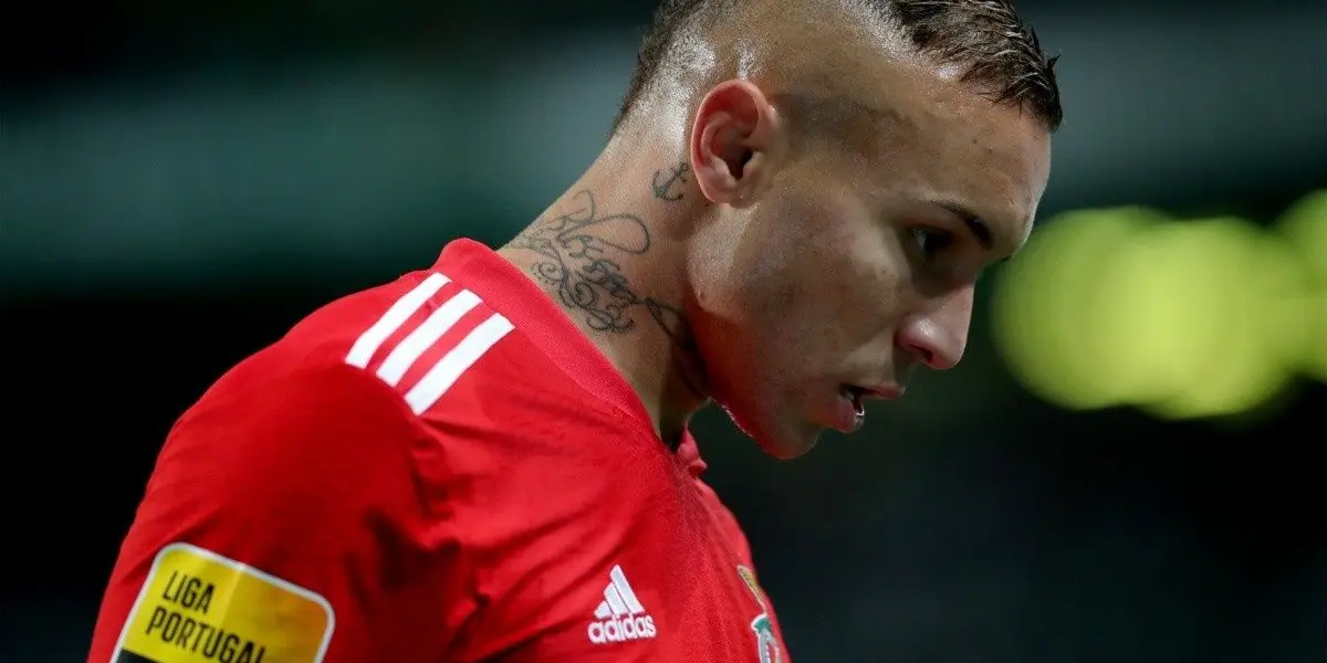 Jornalista e torcedor contra o valor elevado