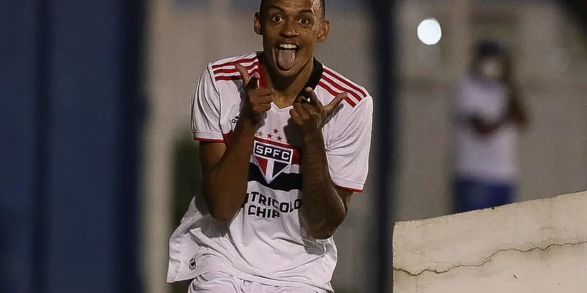 Jovem promessa são paulina rompeu o ligamento do joelho