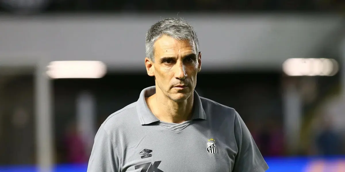 Juan Pablo Vojvoda durante Santos x Corinthians. Foto: Mauricio De Souza/AGIF