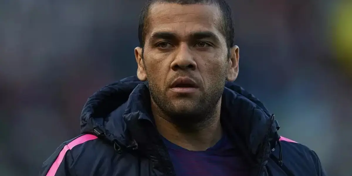 Justiça do país impediu que o lateral-direito fizesse o mesmo que fez o ex-atacante do Real Madrid