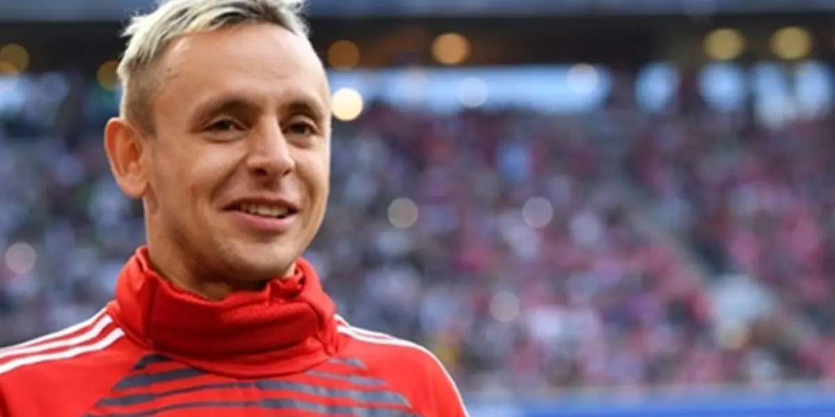 Lateral direito assinou com o Grêmio na segunda-feira (29)