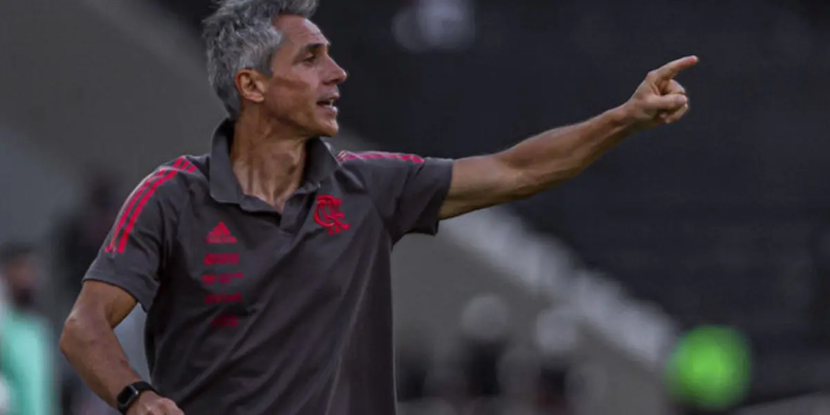 Lateral-direito contou sobre a relação do português com o restante do elenco durante sua passagem