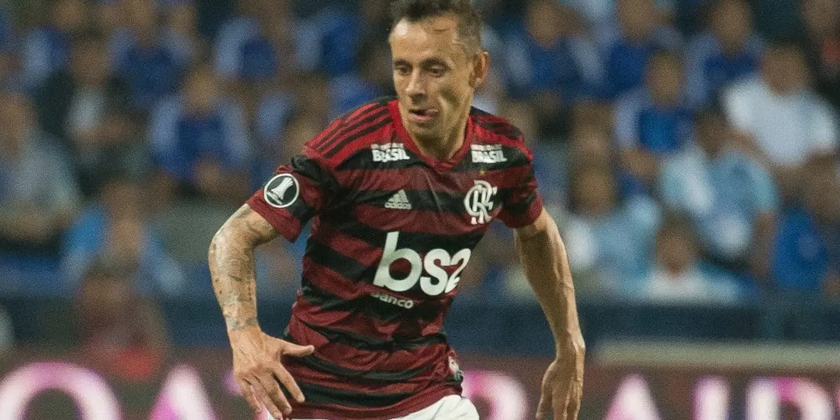 Lateral direito não quis voltar para o Flamengo