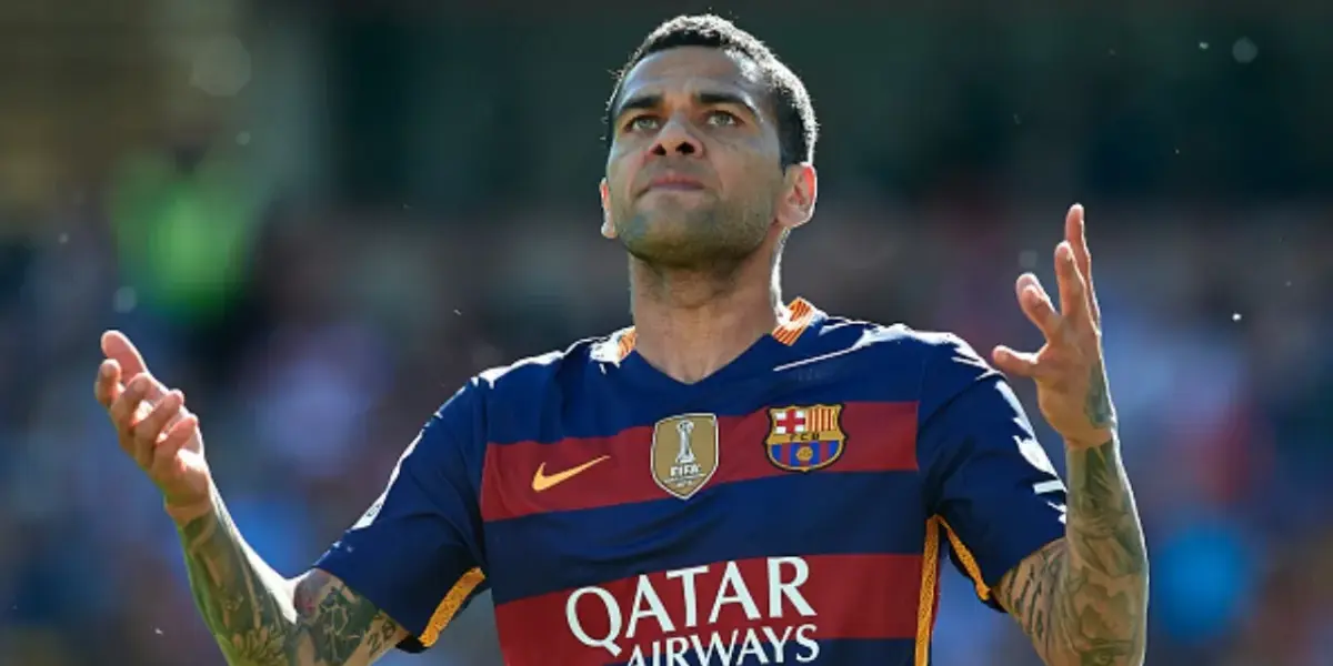 Enquanto está preso, a traição que Daniel Alves recebe de torcedores do Barça