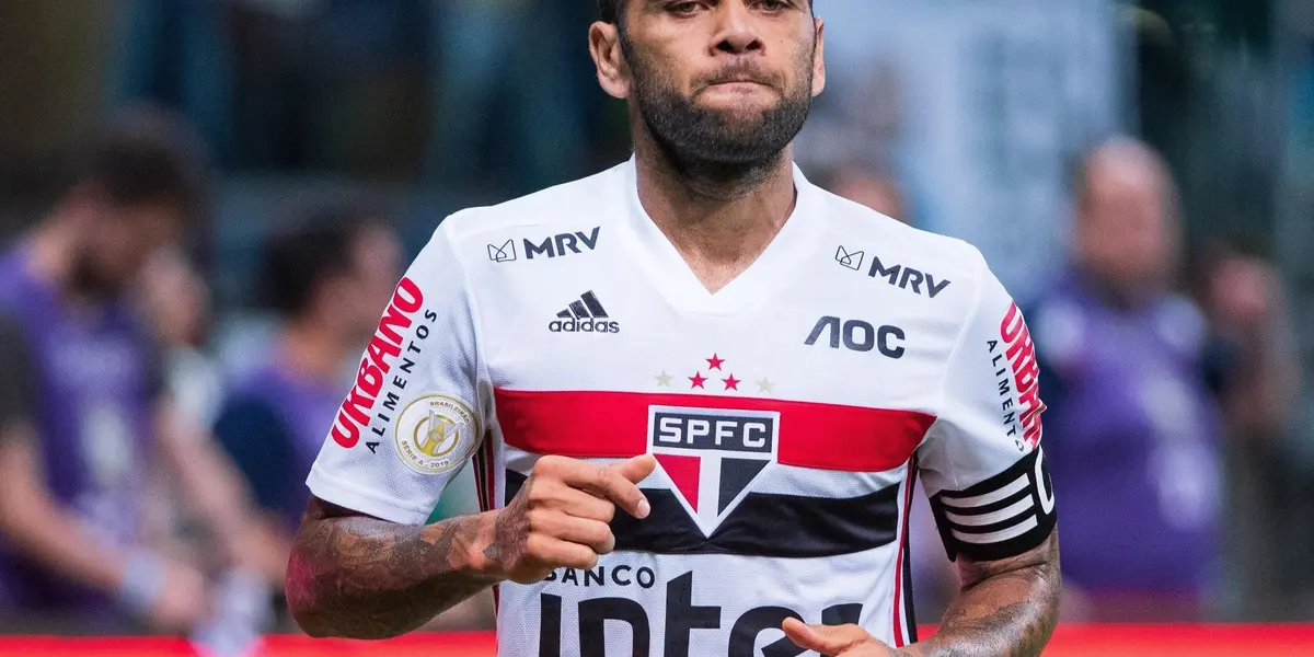 Lateral-direito teve saída conturbada do Morumbi e agora está no México