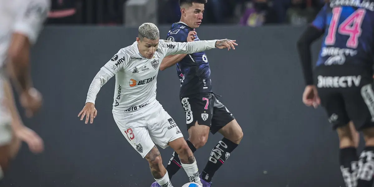 Lateral do Galo voltou a brilhar e foi um dos melhores em campo diante do Del Valle