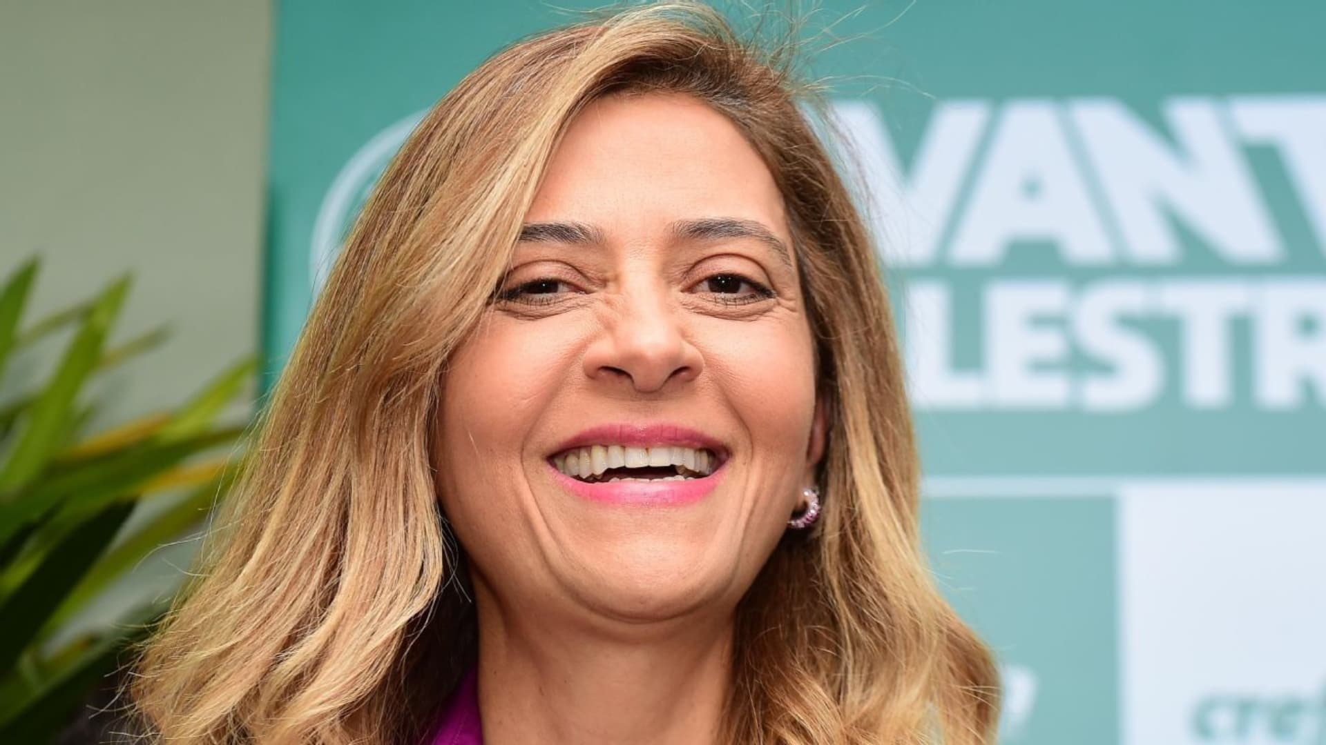 Leila Pereira sorri durante entrevista coletiva em São Paulo Gazeta Press. Foto: Divulgação/Palmeiras