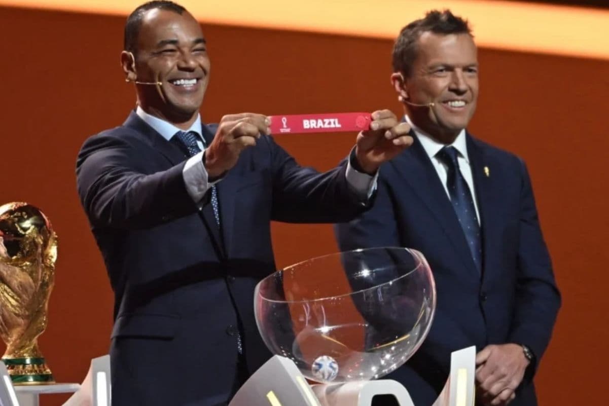 Lenda brasileira foi figura importante no sorteio da fase de grupos do Mundial