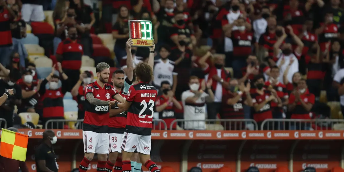 Léo Pereira está fora da final da Copa Libertadores e Flamengo acumula a quarta punição na atual edição