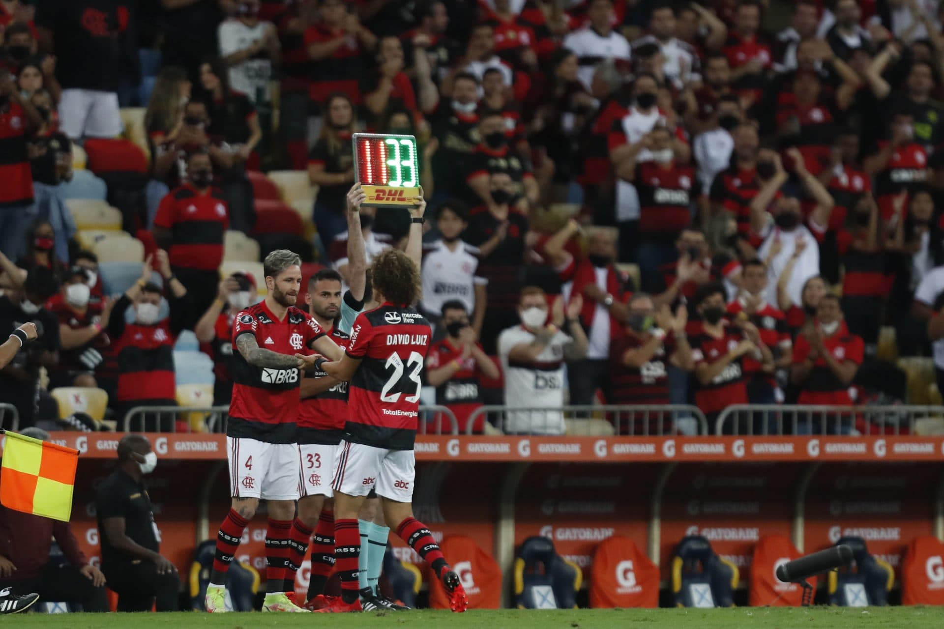 Léo Pereira está fora da final da Copa Libertadores e Flamengo acumula a quarta punição na atual edição