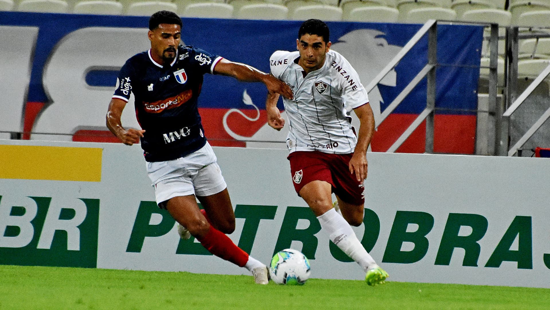 Líder do Brasileirão encara o Fluminense