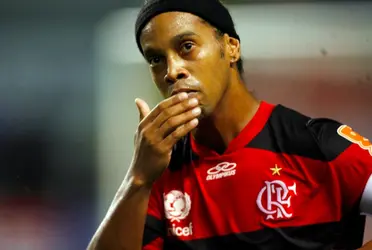 Lista de site brasileiro também tem um atleta do atual elenco entre os 50 primeiros