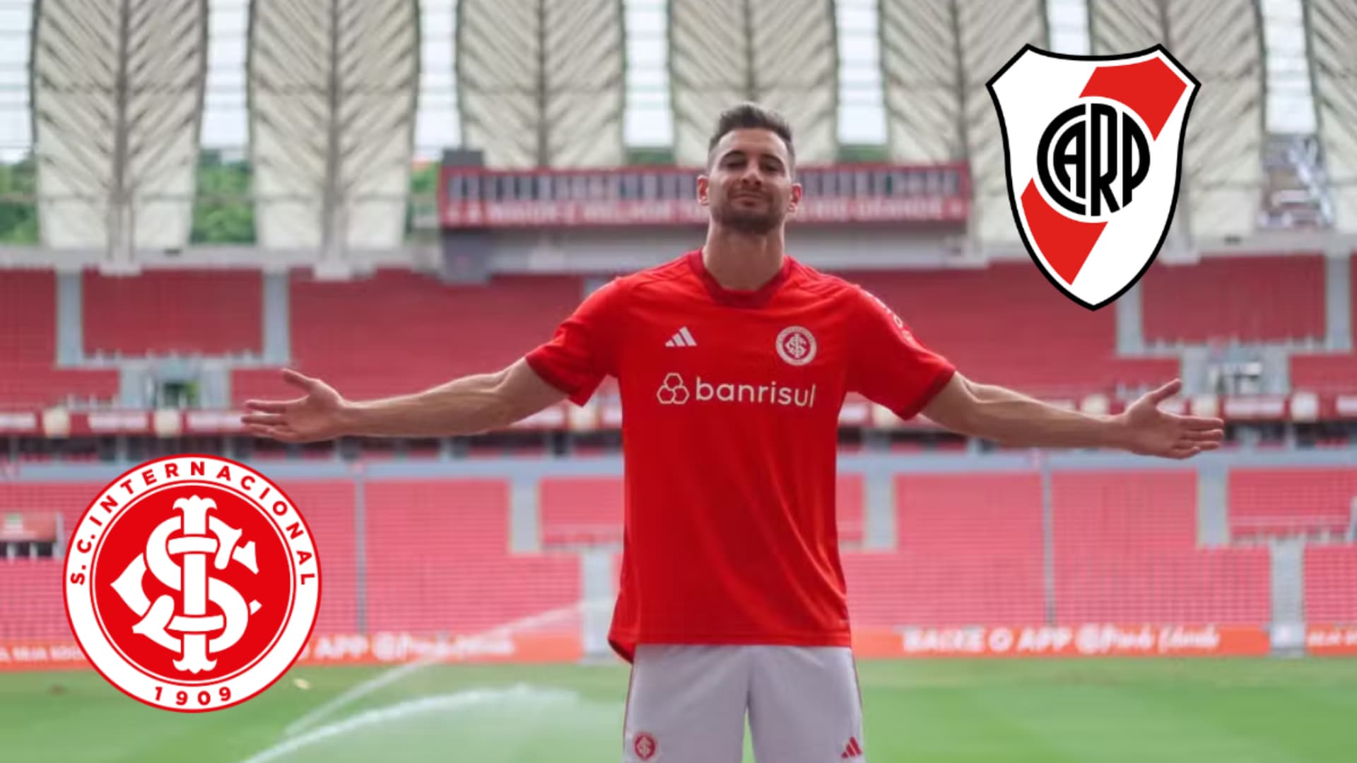 Lucas Alario com a camisa do Internacional