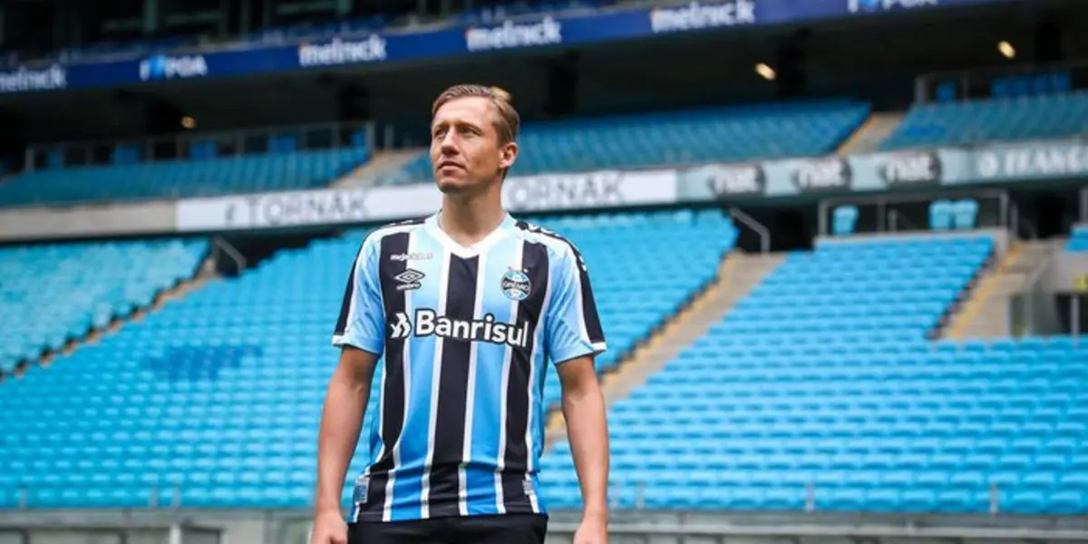 Lucas Leiva passou por novos exames cardíacos nesta quarta-feira para avaliar o seu estado de saúde, mas a decisão do Grêmio chocou todos