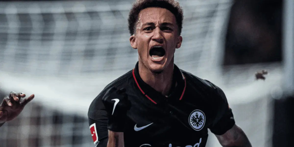 Lucas Melo, o Tuta, é cria da base do São Paulo, mas antes mesmo de estrear com a camisa Tricolor, o zagueiro foi vendido para o futebol alemão