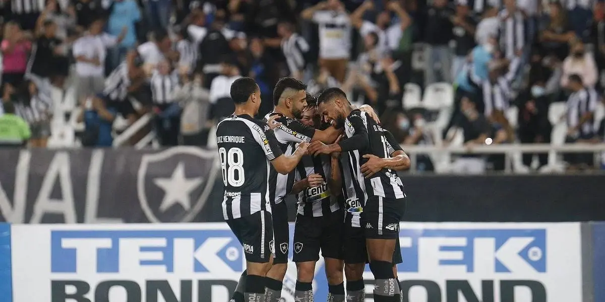 Lucas Piazon demonstrou interesse em fincar carreira no clube