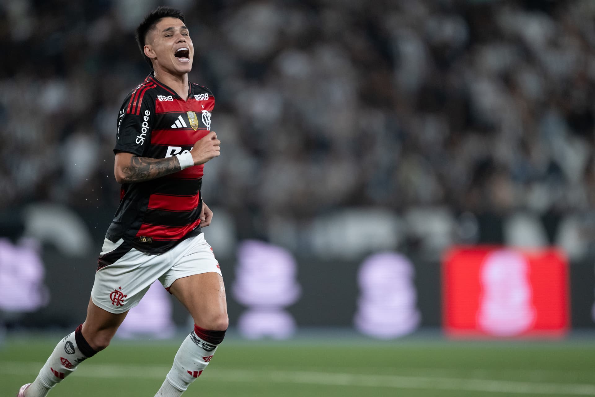 Luiz Araújo brilha em vitória contra o Remo. Foto: Gilvan Souza/AGIF